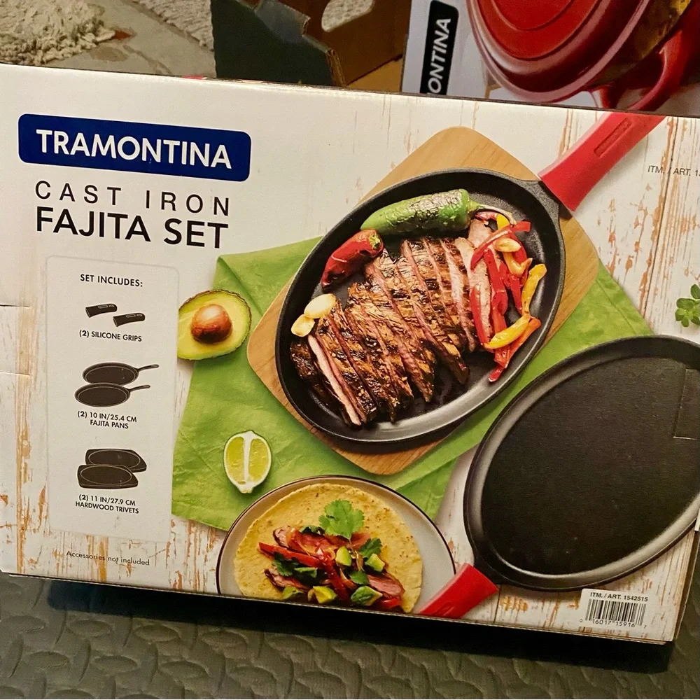 Tramontina Cast Iron Fajita Set of 2